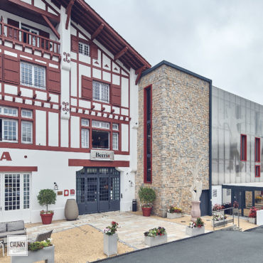 Réhabilitation du trinquet hôtel Berria à Hasparren 2